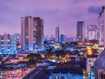 Abstract city life and modern challenges